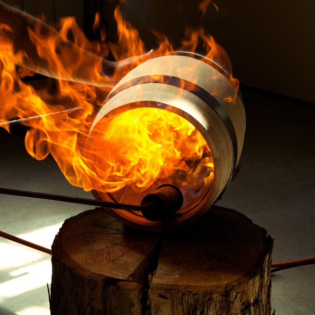 タルバーのおいしさの秘密:ジャパニーズウイスキー樽の力とは? - TARUBAR